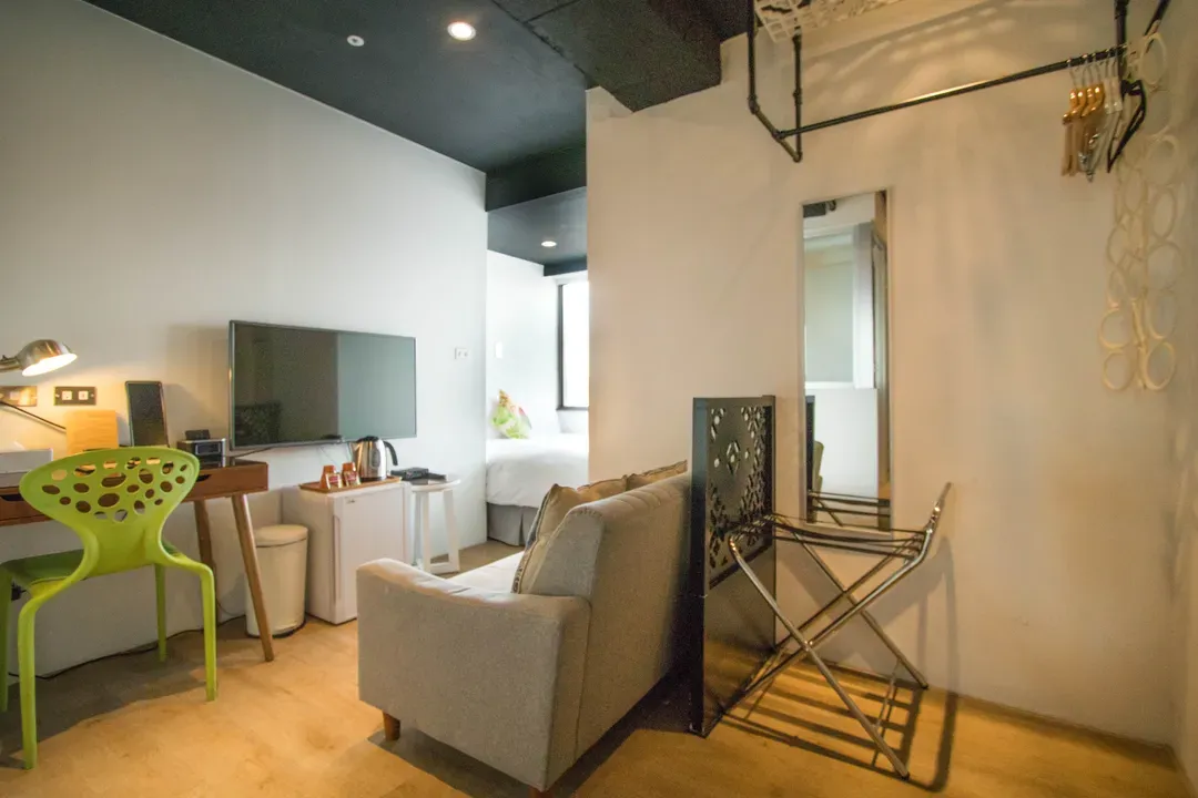 小公館人文旅舍 NK HOSTEL｜近饒河夜市