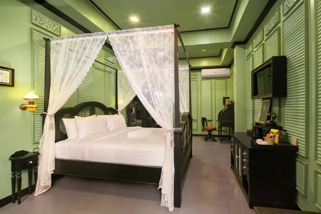 De Phanakron Boutique Hotel-Deluxe Suite Room-1