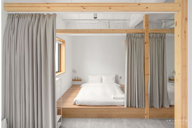 Hextuple Room