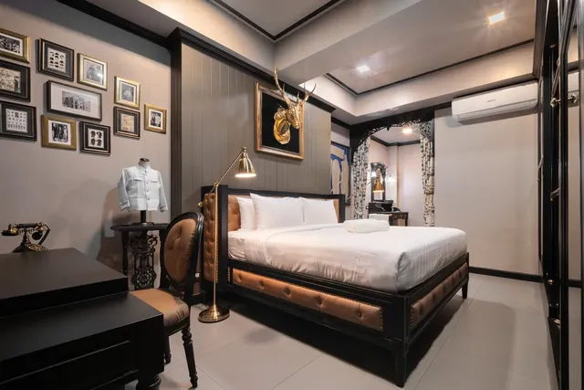 De Phanakron Boutique Hotel-Premier Deluxe Room-1