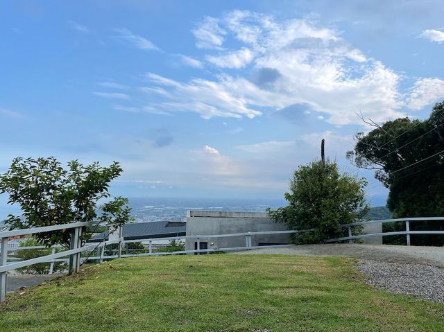 微笑灣休閒農場｜無邊際泳池、百萬夜景、景觀露營車-【自搭帳】G區-草地碎石區 36m*10m ll 四帳包區-2
