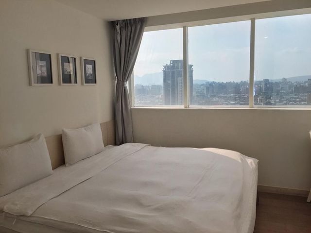 台北薇米商旅-市景雙人房-1