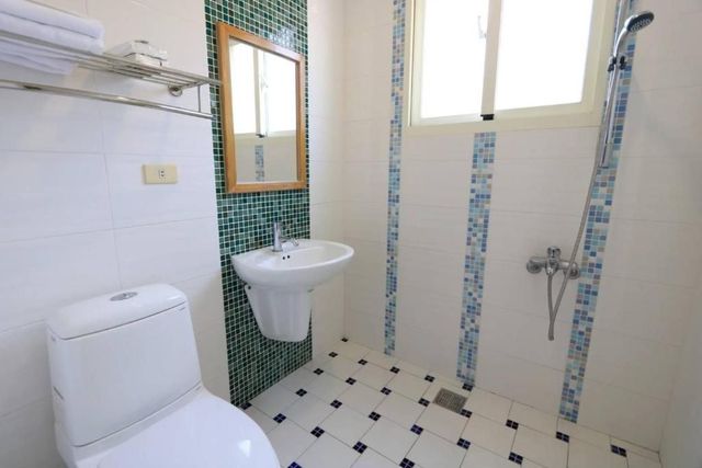 Blue Ocean Hill-(Queen Room with Balcony)-8
