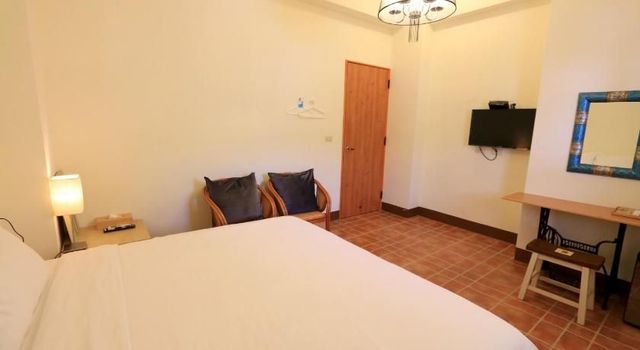 Blue Ocean Hill-(Queen Room with Balcony)-4