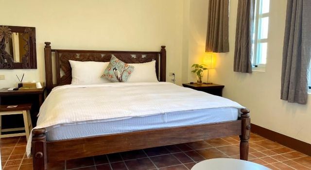 Blue Ocean Hill-(Queen Room with Balcony)-3