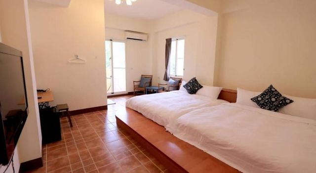 Blue Ocean Hill-Quadruple Room with Balcony-1
