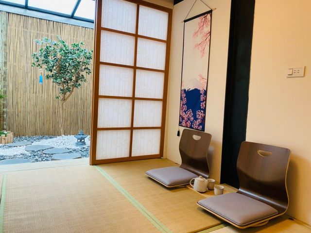 捉鳳凰.倚鳳閣.鳳凰別院｜台南百年老宅系列:可2-14人包棟、提供停車、台南精華地帶-{二館百年老宅~倚鳳閣}:二人包棟-8