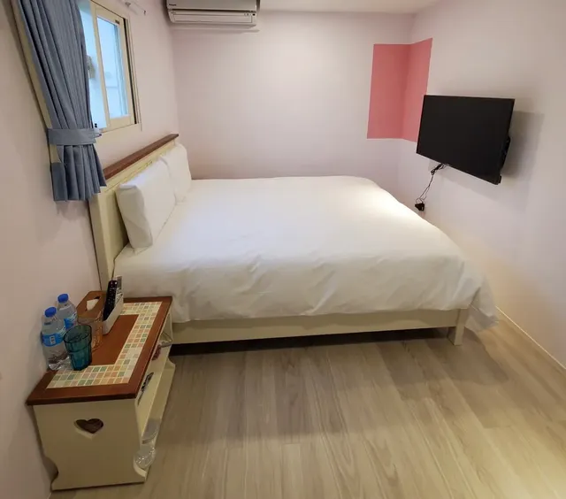 小窩旅店(羅東夜巿店)｜羅東夜市步行3分鐘-經濟雙人房【不挑房】-2
