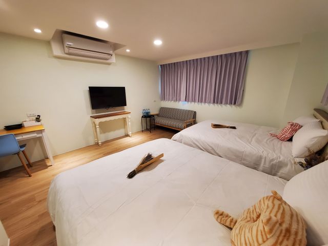 小窩旅店(羅東夜巿店)｜羅東夜市步行3分鐘-標準四人房【不挑房】-2