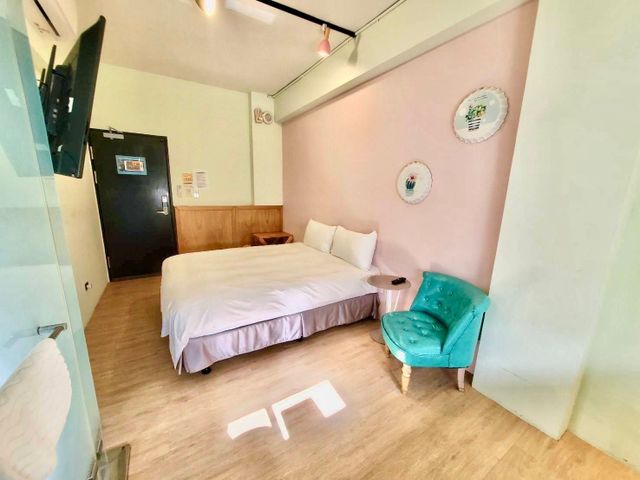 Slow Wow Hot Spring Hotel-Standard Double Room-4