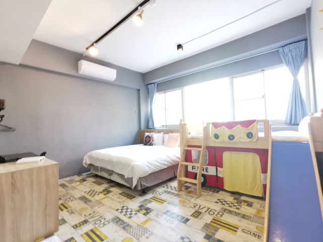 Slow Wow Hot Spring Hotel-Slide parent-child room: basically two adults + a 12-year-old child, if an additional child is under 6 years old, no charge for 0-3 years old, no breakfast is provided, 4-6 years old must add 100 yuan for cleaning fee when sharing a bed. Need breakfast pl-2