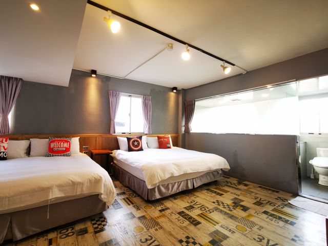 Slow Wow Hot Spring Hotel-Standard Quadruple Room-2