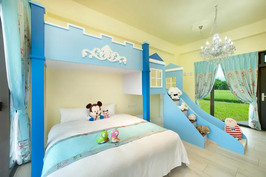 Fairy tale village ecological farm B & B