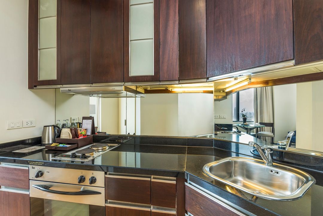 察殿恩博利套房酒店 (Emporium Suites by Chatrium)