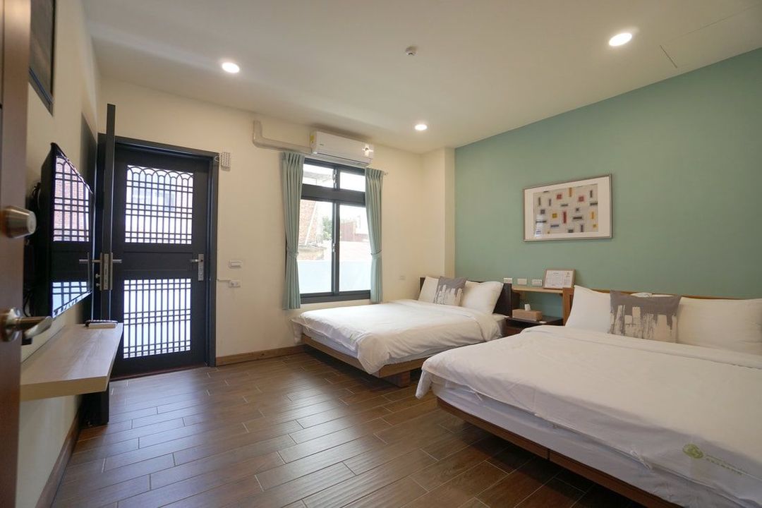 Bobomi Picture Book Homestay