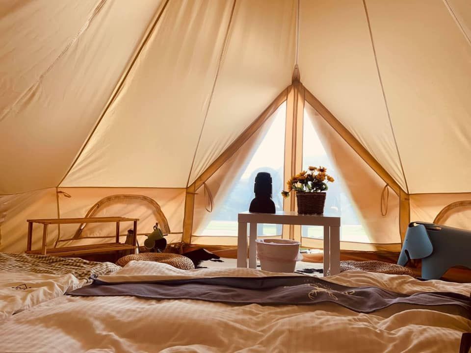 親子露營推薦，覓靜莊園｜獨家7折起！免裝備高海拔、兒童遊樂設施！-【懶人露營】精緻豪華露營帳-3