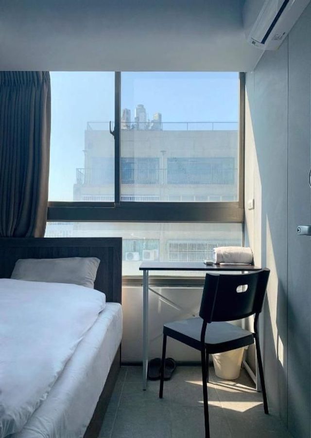 Nest lodging-Single Room with Shared Bathroom-1
