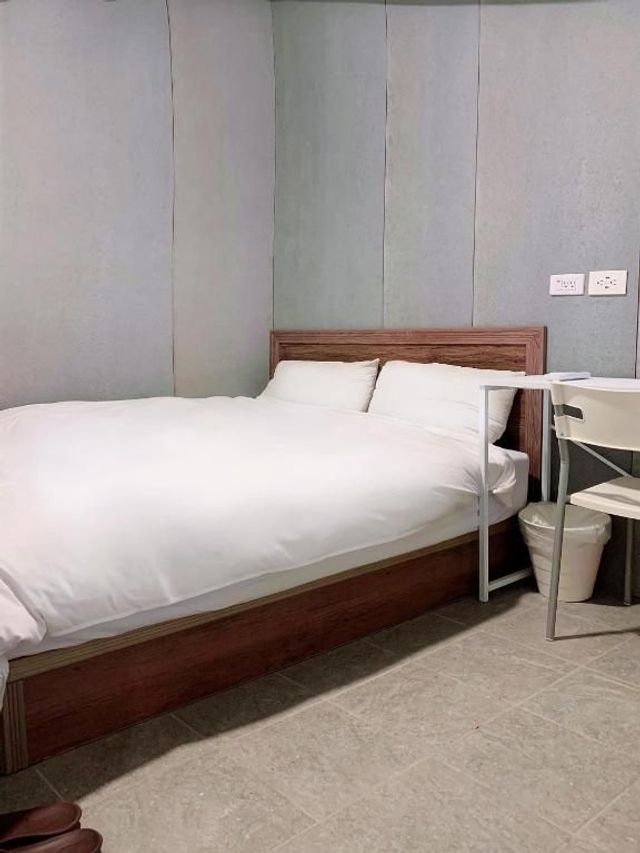 Nest lodging-Double Bedroom Shared Bathroom-2