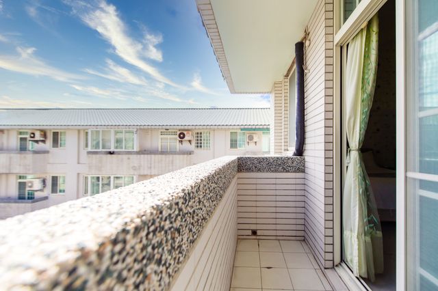 Ying Hsuan House-Standard Quadruple Room with Balcony-8