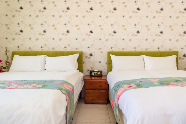 Ying Hsuan House-Standard Quadruple Room with Balcony-6