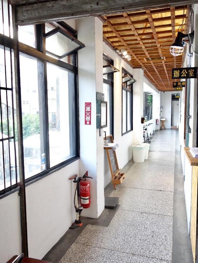 Oldmancaptain Hostel-Single Bed in 12 Beds Mixed Dormitory Room-9