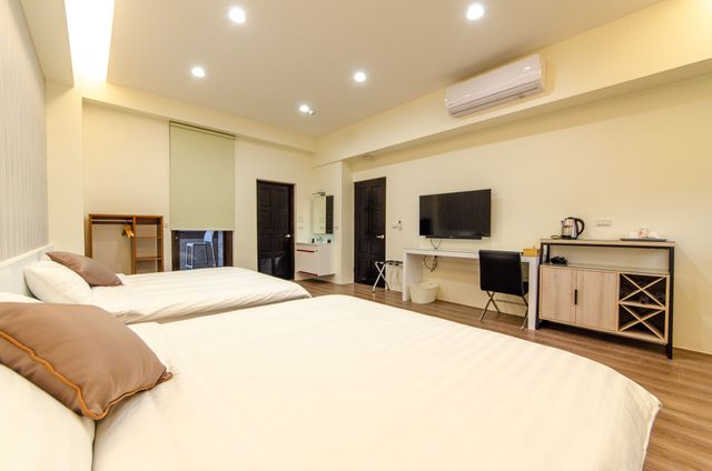 Play Tong Homestay-B202 Quadruple Room-4
