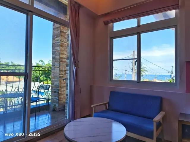 Lunar Mare Inn-Queen Room with Balcony-10