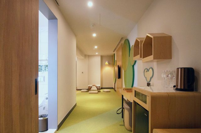 CHECK inn MAGI Kids Hotel-Deluxe Quadruple Room-5