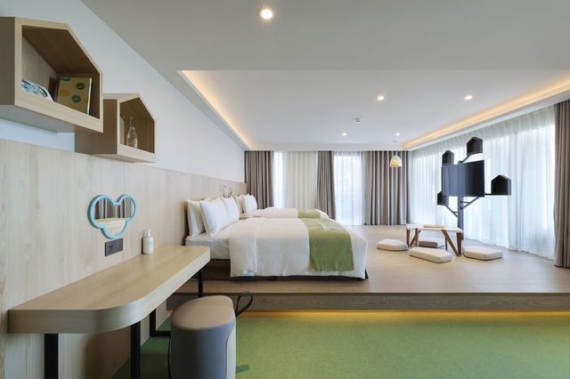 CHECK inn MAGI Kids Hotel-Deluxe Family Suite-3