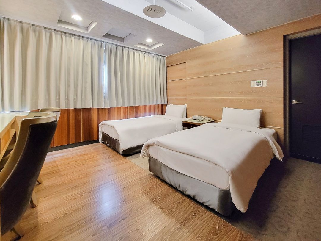 CHECK inn Express Taichung Feng Chia