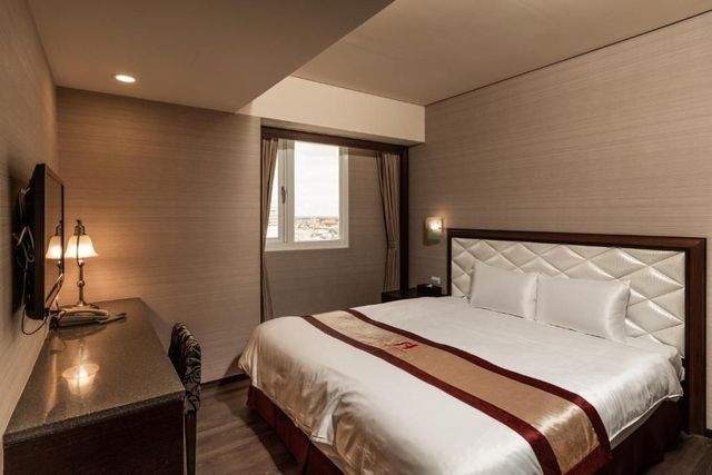 Fish Hotel Taitung-Deluxe Double Room (Room only)-2