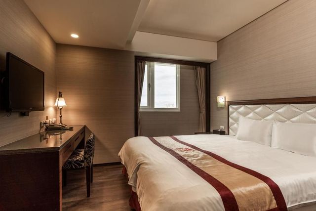 Fish Hotel Taitung-Deluxe Double Room (Room only)-3