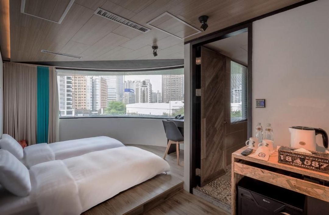 Calligraphy Greenway Hotel