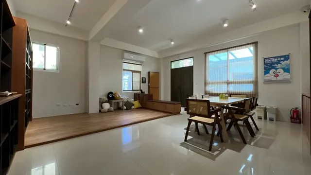 Shan Dawn Homestay-Small 4-person room-7