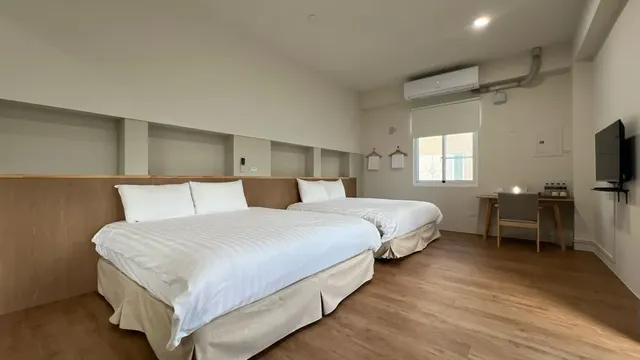 Shan Dawn Homestay-Small 6-person room-3