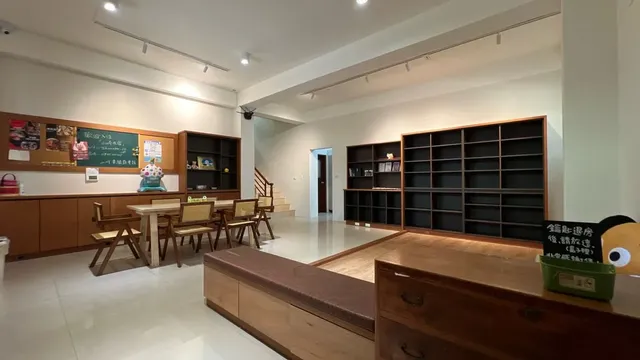 Shan Dawn Homestay-Small 6-person room-2