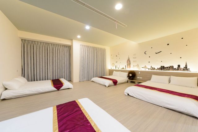 Anko's Home-Family Room-2