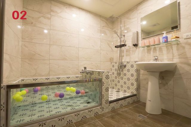 Kidsfun Hotel-Family Room 02-9