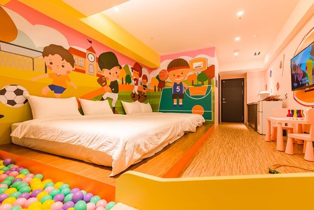 Kidsfun Hotel-Family Room 08-4