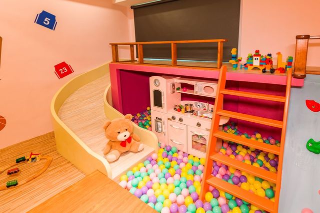 Kidsfun Hotel-Family Room 08-5