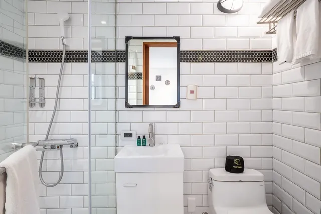 CHASE Hotel-Standard Double Room-5