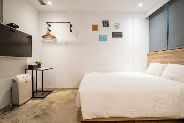 CHASE Hotel-Classic Double Room-4