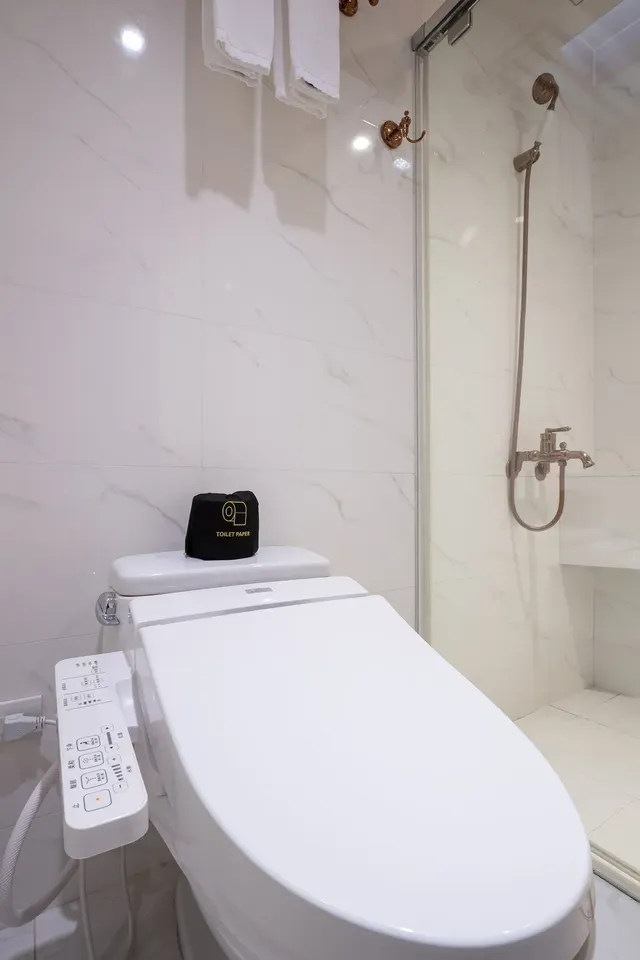 Dream Mansion Hotel-Classic Double Room-11