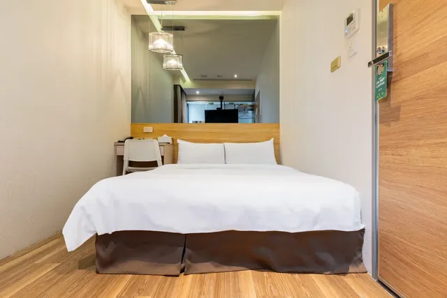 CHECK inn Express Taichung FuXing Hall 2-Economy Double Room-3