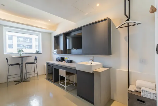 CHECK inn Taichung LiMing-Standard Twin Room-5
