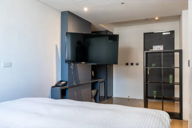 CHECK inn Taichung LiMing-Classic Double Room-3