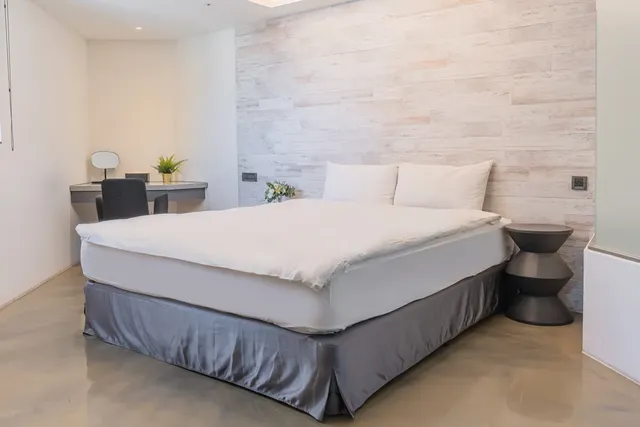 CHECK inn Taichung LiMing-Superior Double Room-1