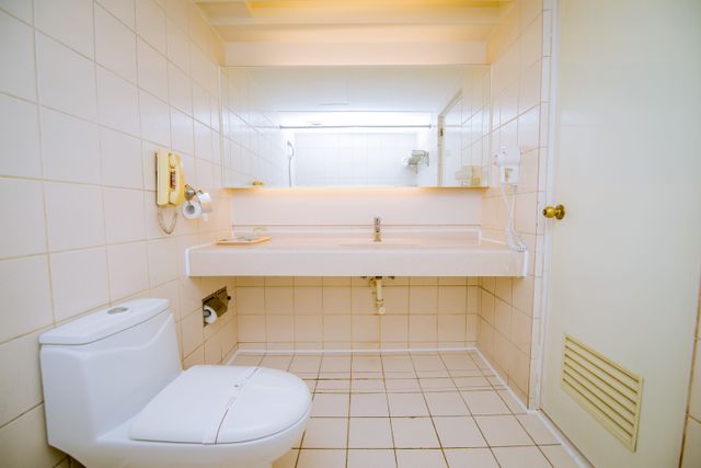 Hamilton Hotel-Superior Twin Room-5