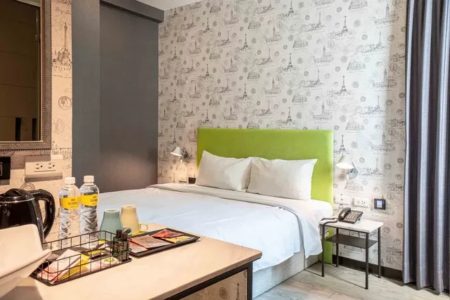 CHECK inn Taichung Ziyou-Standard Double Room-2