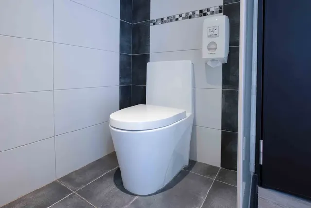 CHECK inn Taichung Ziyou-Standard Double Room-14